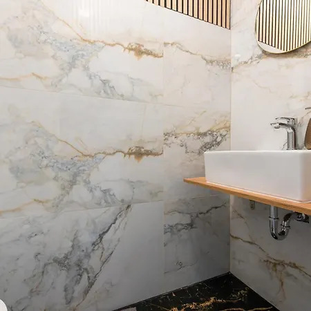 Perla Di * 扎达尔